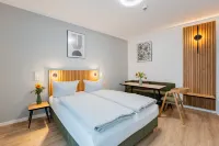 أبارتيلو - سمارتيم ليفينج برلين Hotels near قصر كوبرنيكوس