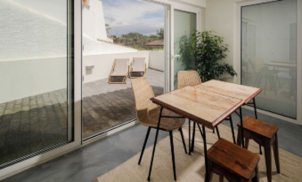 Entre Muros - Turismo Rural - Casa Com Jardim e Acesso Direto ao Mar