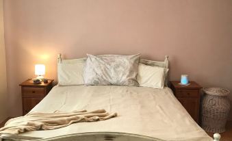 Lovely and Freshly Renovated Apartment in Praha 10