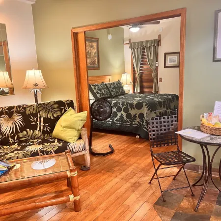 Papaya Suite