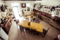 Le Clos des Aramons Hotel a Uchaud