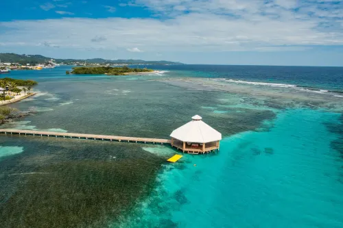 Barefoot Cay Resort - 수영장