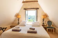 Chambres d'hôtes Avec Piscine la Grange Milou Hotels in Beynac-et-Cazenac