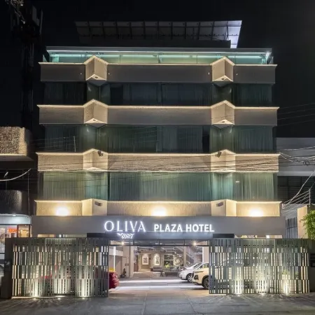 Oliva Plaza Hotel