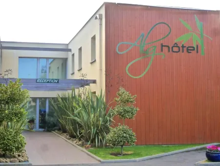 Brit Hotel Alghotel Отели рядом с достопримечательностью «CORD(e)»