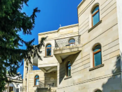 藝術俱樂部飯店 阿塞拜疆地毯博物館附近的飯店