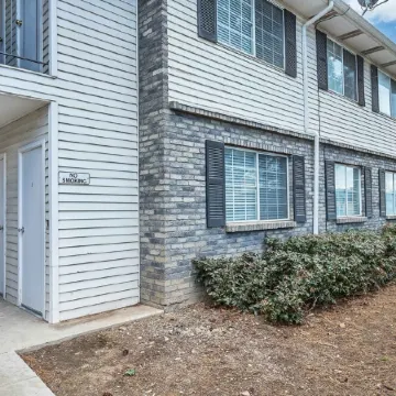 Pet Friendly, Ground Floor Condo, Central Orem