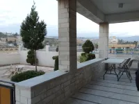 哈德良之門酒店