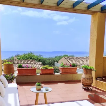 Mira El Mar by Corfuescapes