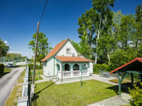 Green House Hotels in 