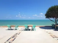 Wis Beach Khanom