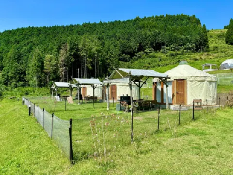 Blue Bee Garden Hotels near Aso Farm Land