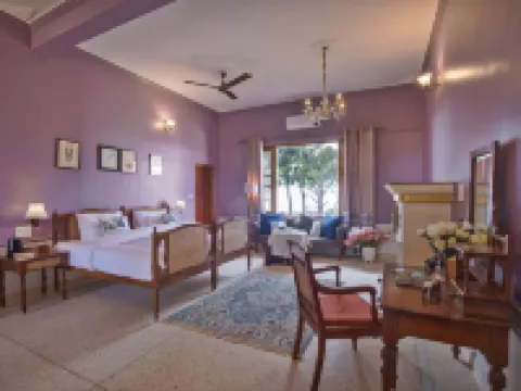 Seclude Nahan, Bantony Cottage Hotels in Nahan
