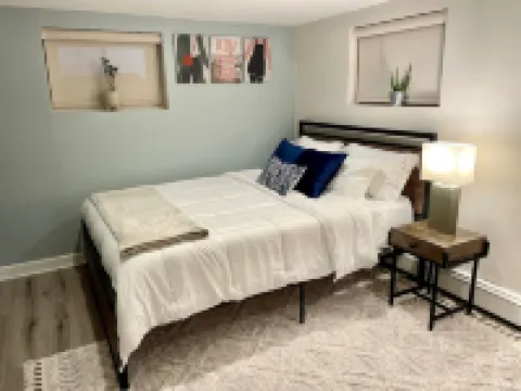 Immaculate Newly Renovated 1 Bedroom Apt Near NYC