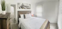 Cozy/Charming Traditional Michigan 2bd. House 랜싱 호텔