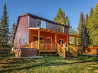Glacier National Park-cozy, rustic home w/ hot tub, just 6 minutes to the park 코람 호텔