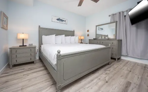 Beachfront Access and Private Balcony - Beautiful Coastal Retreat