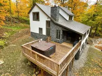 Private Hot Tub and Ski on/Ski Off Access - Stunning Mountain Retreat Hotels in Killington