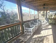 Panoramic Views and Rooftop Deck - Spectacular Coastal Sanctuary