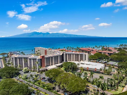 Oceanfront Penthouse with Stunning Vistas - Exquisite Coastal Escape