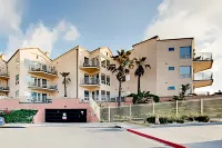 Oceanfront condo with direct beach access, pool, hot tub, & private balcony