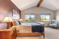 A Beach Loop Getaway Hotels near Circles In The Sand