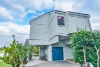 Exclusive Golf Escape - Lagoon, Golf Cart Included 禿頭島住宿飯店