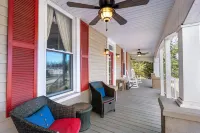 Charming Retreat: Downtown Carthage Hotels in Moore County