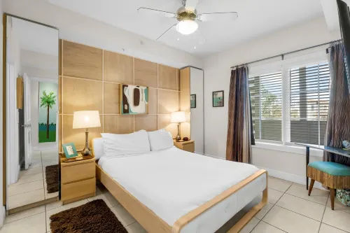 Relaxing Balcony and Free Daily Activities - Charming Coastal Haven فنادق في Seaside