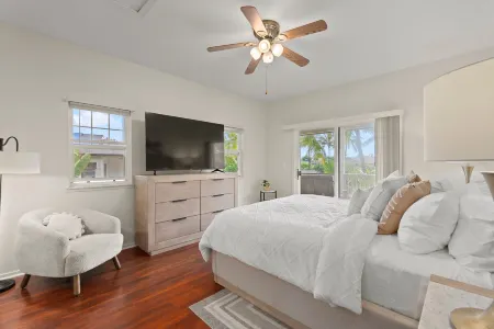 Tropical Oasis with Resort Amenities - Breathtaking Island Escape Отели рядом с достопримечательностью «Парадайс Ков Луо»