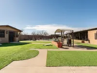 *NEW* Beautiful Private Desert Retreat! Gorgeous! Hot Tub and Pool! Hotels in Tanque Verde