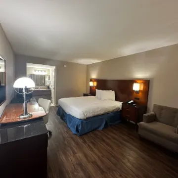Gateway Hotel Отели рядом с достопримечательностью «Беннинг-роуд»