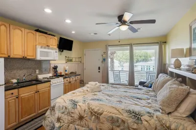 515 Sunsuite Hotels in Fripp Island