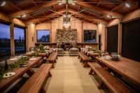 Bay Point Landing Hotels in Coos Bay