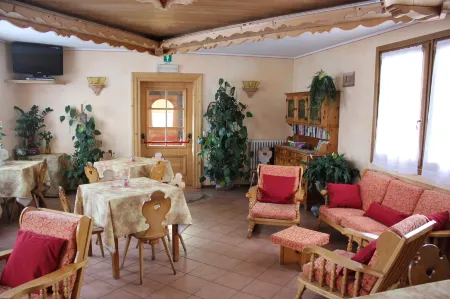 Hotel Villa Rina Отели в г. Бормио