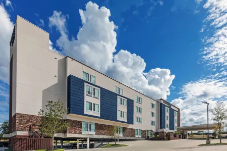 SpringHill Suites Austin West/Lakeway Отели рядом с достопримечательностью «High 5»