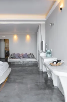 Demilmar Luxury Suites Hoteles en Perissa