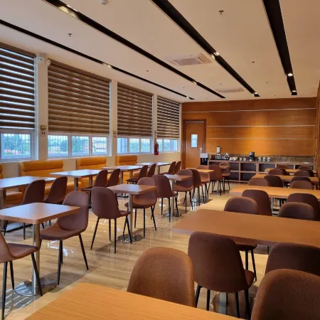Alvea Hotel