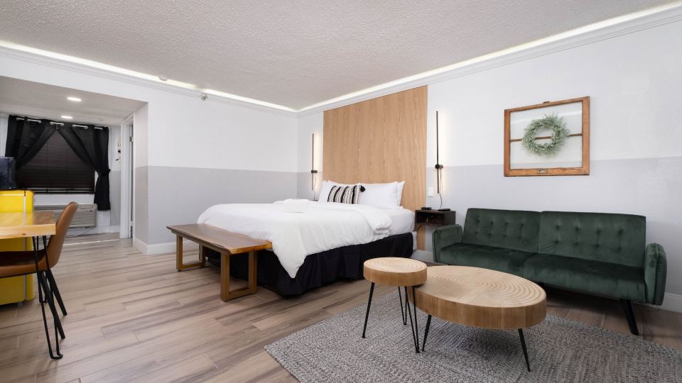 Cactus Cove Inn and Suites