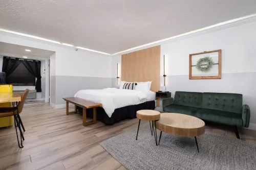 Cactus Cove Inn and Suites