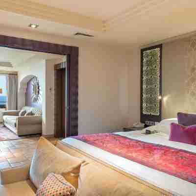 Tiara Miramar Beach Resort Rooms