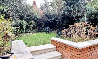 Charming Victorian Property with Aircon in Central London