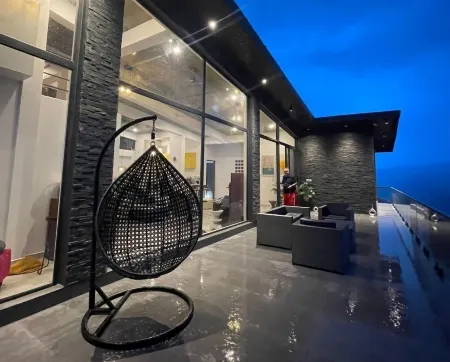 LaRiSa Mountains & Martini Villa Отели в г. Чемба