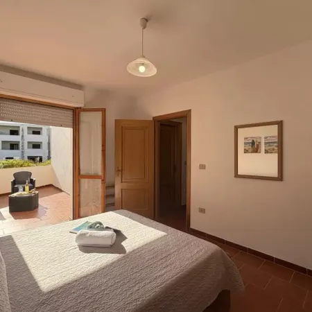 Bright flat near the beaches of Lu Bagnu
