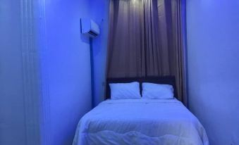 Solomon's Porch Hotel and Suites