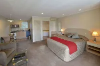 ブルーアム ハイツ モーテル のホテル