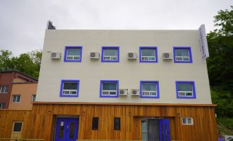 Bluemoon Guest House - Hostel