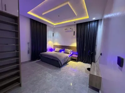 Dejays Homes and Shortlets