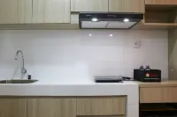 Cozy Living Studio Apartment at High Floor Tokyo Riverside Pik 2