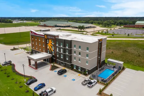 La Quinta Inn & Suites by Wyndham Sulphur (Lake Charles) Hotels in Sulphur